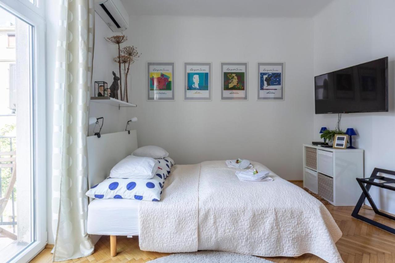 Gorgeous Flat Right Near The City Center Boedapest Buitenkant foto