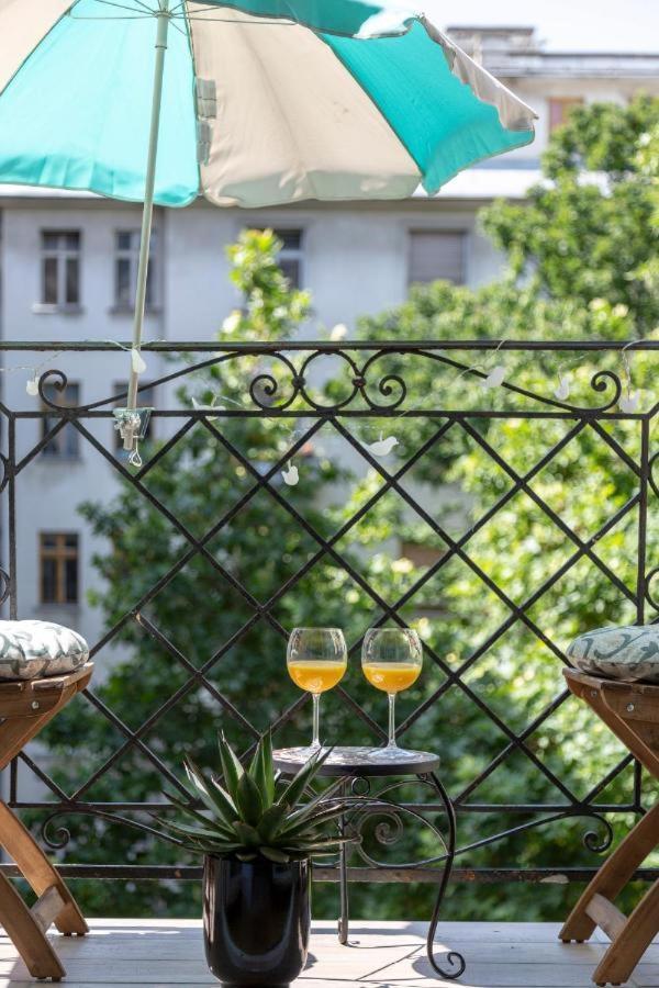 Gorgeous Flat Right Near The City Center Boedapest Buitenkant foto