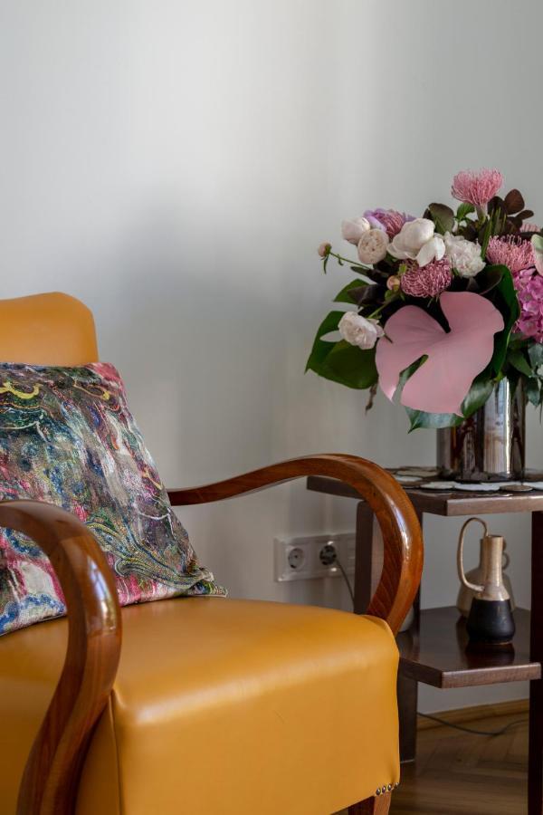 Gorgeous Flat Right Near The City Center Boedapest Buitenkant foto
